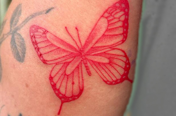 Gold Lisbon Tattoo - Minimalismo